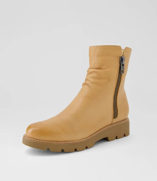 Dixeya Leather Ankle Boot - Dk Tan