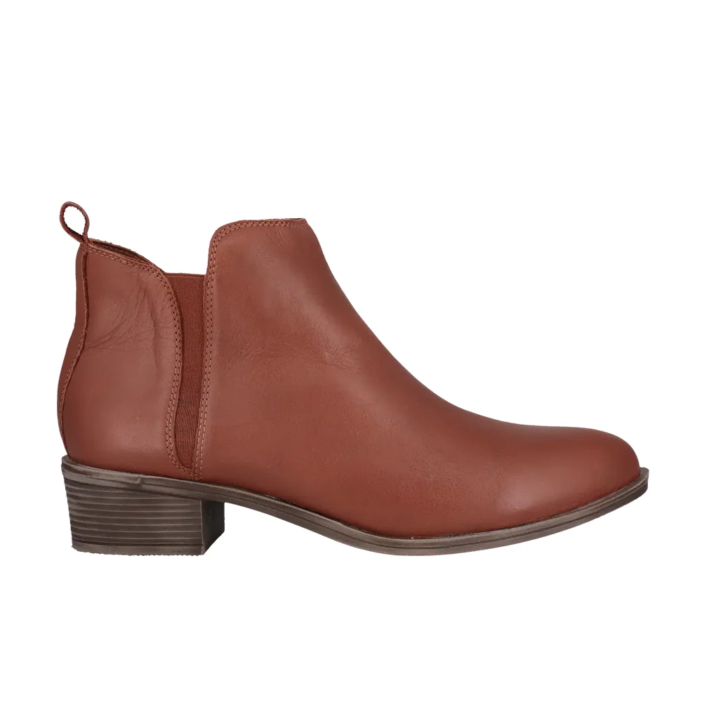 Cabello Leather Boot EG213