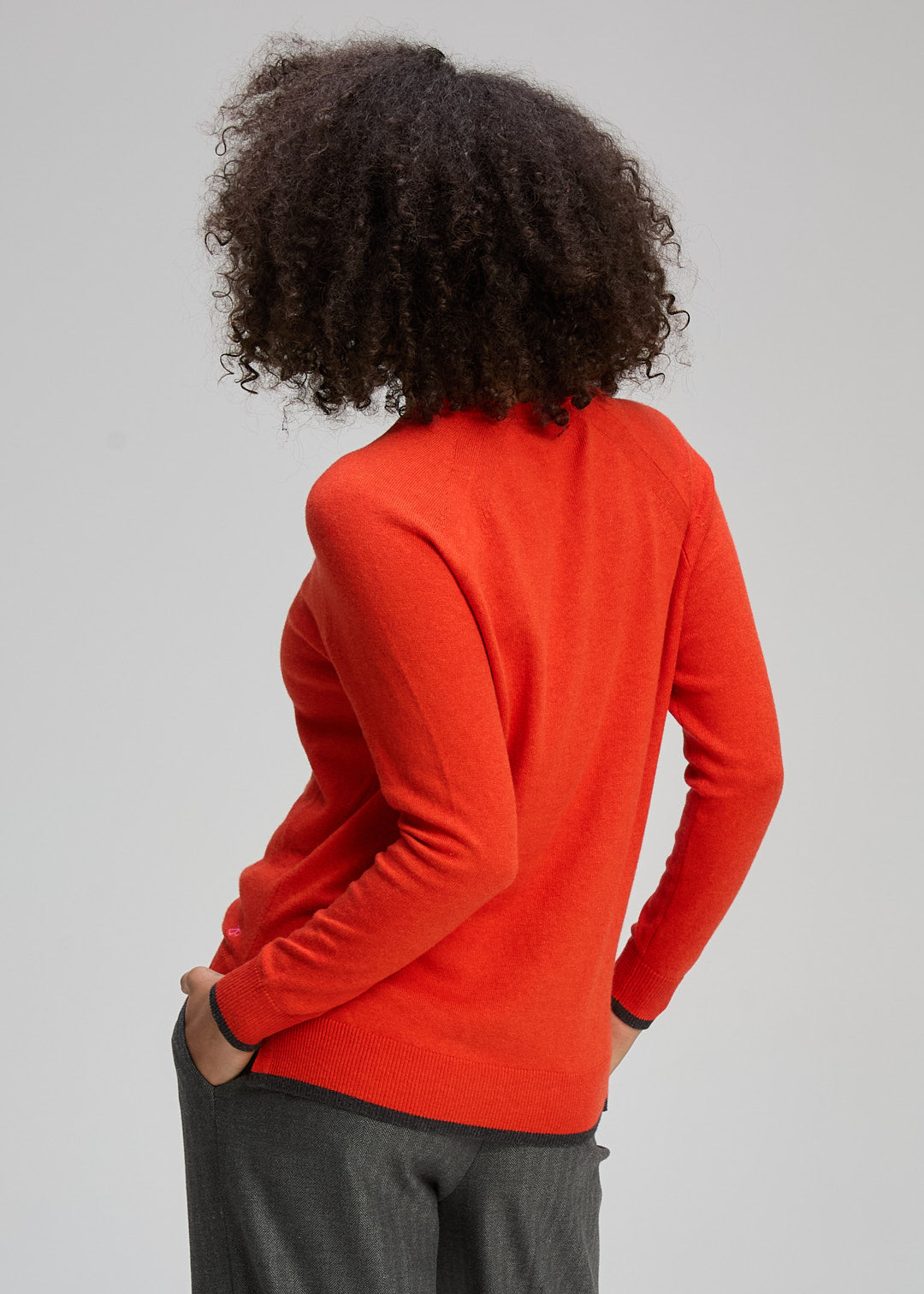 Stripe V Essential Knit